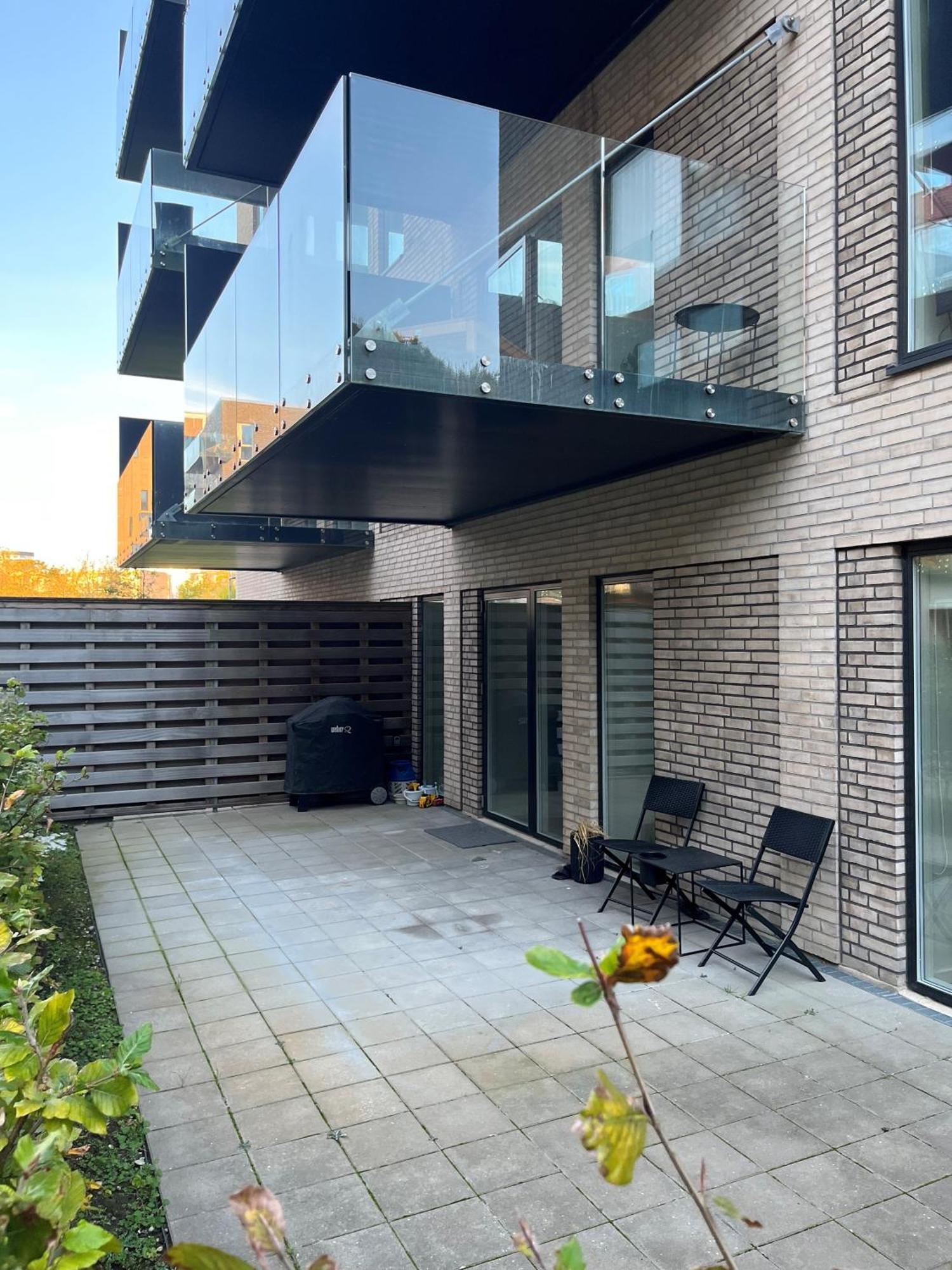 Charming Aalborg Apartment With Parking Eksteriør billede